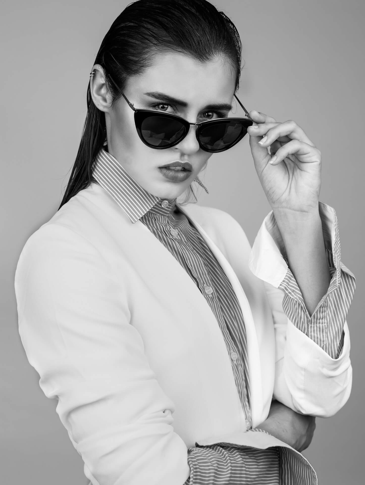 Fashionshoot mit Sonnenbrille