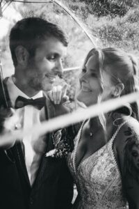 Romantisches Hochzeitsfoto von Julia & Philipp – Hochzeitsfotografie Oberösterreich, Julia Schwarzlmüller