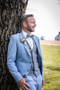 Romantisches Hochzeitsfoto von einer Sommer Hochzeit – Hochzeitsfotografie Oberösterreich, Julia Schwarzlmüller